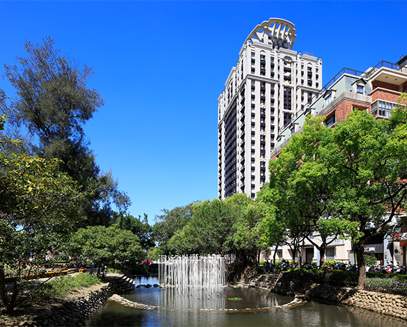 在世界贏財富 在磐龍享人生